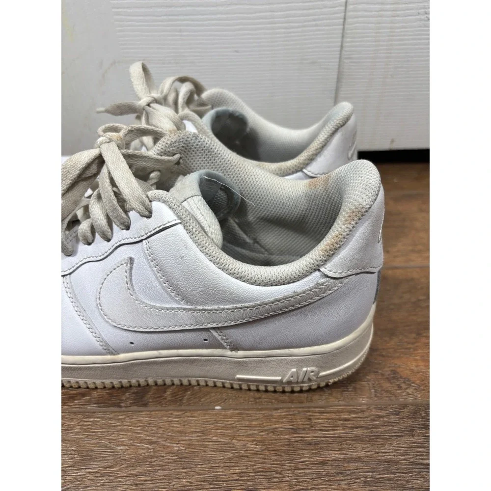 Nike Air‎ Force 1 Low White Leather Sneakers Size 8.5 Women